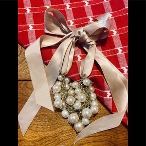 Pearly necklace, great with flannel shirt or dress